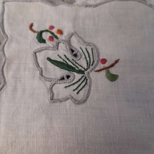 SIX HAND MADE  COTTON NAPKINS 26CMX26CM