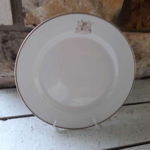 ONE PLATE  SOUTH AFRICAN RAILWAYS CROCERY DIAMETER 22 CM