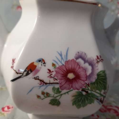 UNMARKED ELECTRICAL TEAPOT WITHOUT  CORD HEIGHT   12 CM