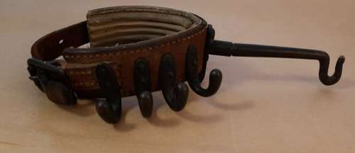 SECUREM TENT POLE STRAP WITH LANTERN HOOK