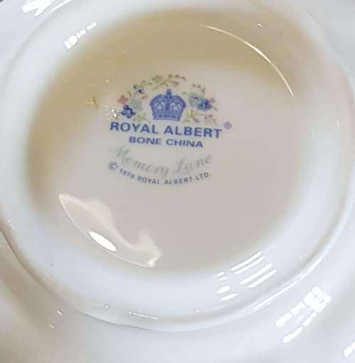 Memory Lane Royal Albert Sugar Bowl