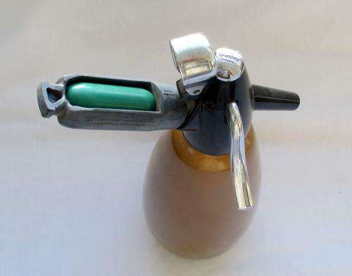 VINTAGE BOC SODA SYPHON