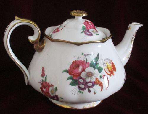 ROYAL ALBERT TEAPOT