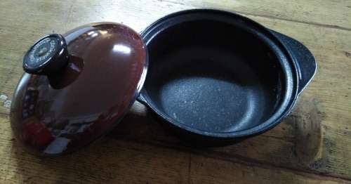 OVENPROOF COOKWELL  CAST IRON POT