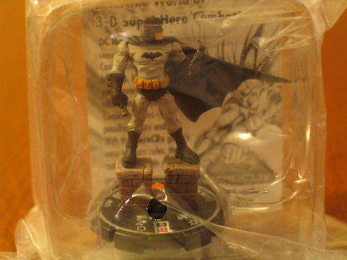 DC Comics Collateral Damage Dark Knight Limited Edition Heroclix Figure