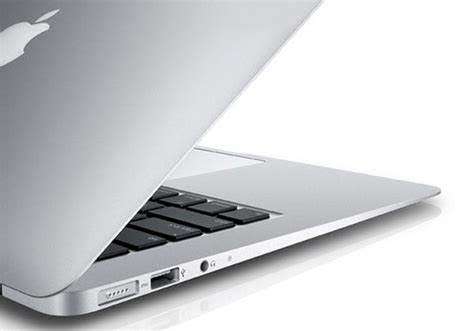 MACBOOK AIR - CORE i7, 512GB SSD, 8GB RAM, MAC OS MONTEREY
