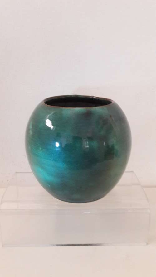 Linn Ware globular rounded vase in sea green glaze circa 1940's
