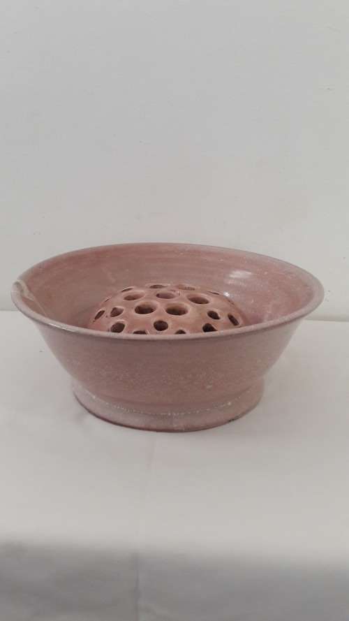 Large Globe studio ceramic bowl in pink glaze circa 1940's