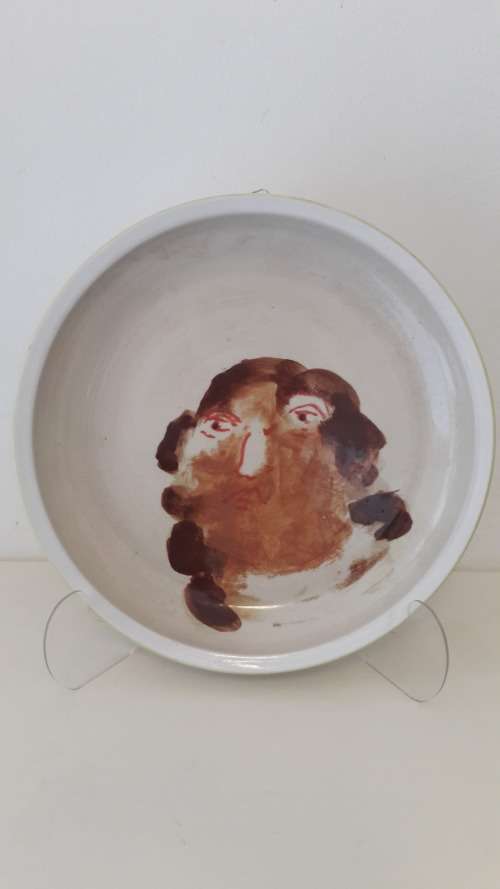Rare highly collectible ceramic charger decorated by Robert Hodgins famous SA artist