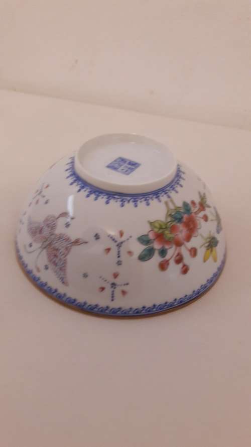 Rare Chinese eggshell porcelain bowl  famille rose style early Republic period 20th Century