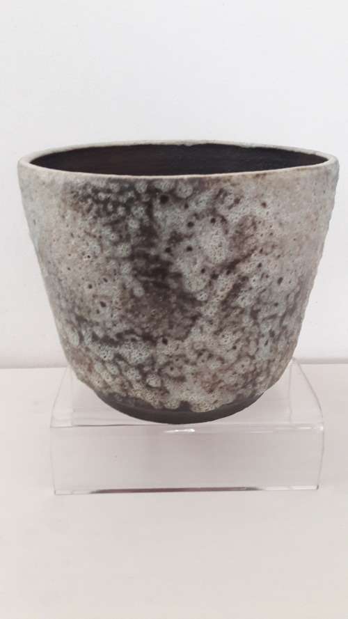 Rare ceramic planter  by Dutch master potter Pieter Groeneveldt circa 1960's/70s