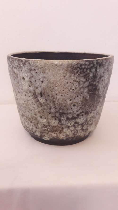 Rare ceramic planter  by Dutch master potter Pieter Groeneveldt circa 1960's/70s