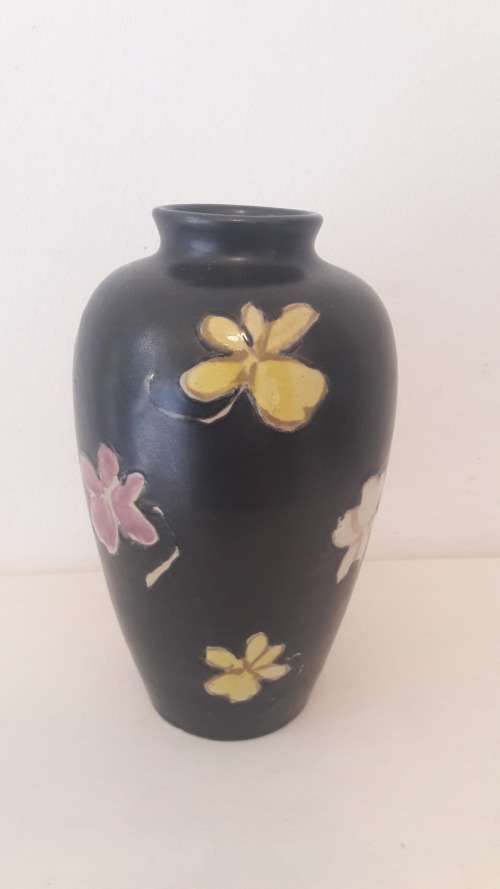 Collectible Japanese Awaji Art Deco vase 1930's with floral motif