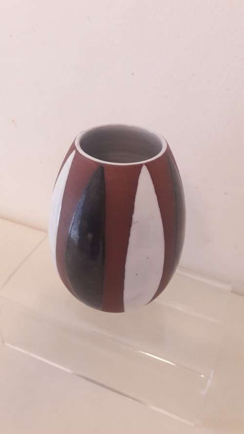 Scandinavian  Danish studio pottery vase by Edith Nielsen 1950`s