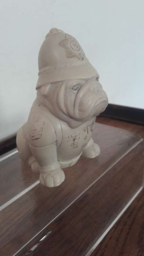 Collectible John Biccard sculpture " Bobby " Bulldog Policeman circa 1970's/80's