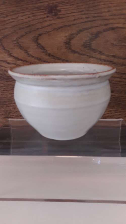Small Linn Ware bowl in matte white glaze circa 1940's