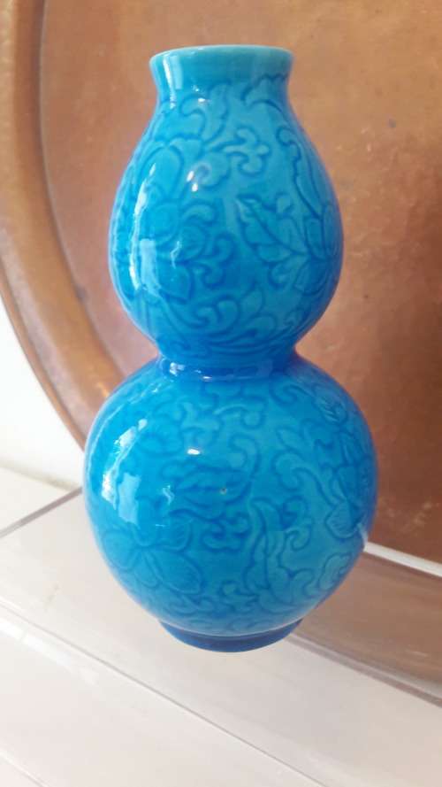 Chinese double gourd shape vase in turquoise glaze Qing dynasty mark 20th Century