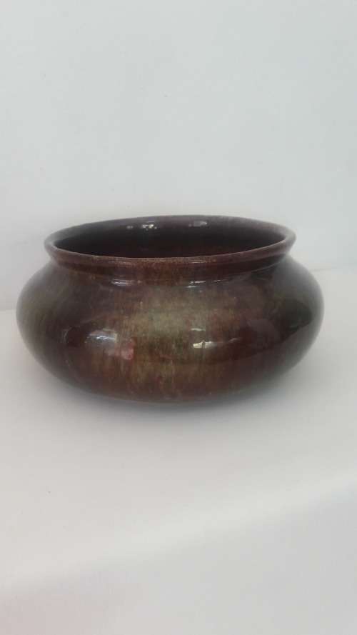 Linn Ware ceramic bowl  with mottled transmutation glaze circa 1940's