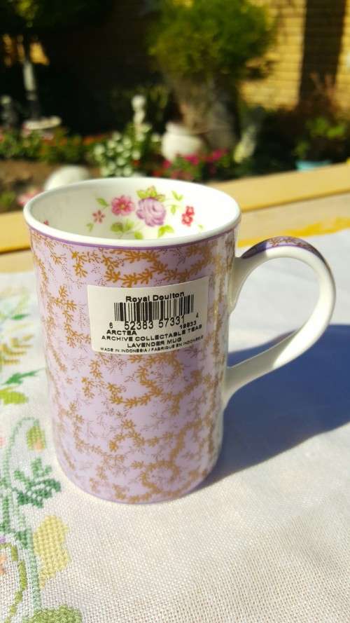 BEAUTIFUL ROYAL ALBERT ARCHIVE COLLECTABLE LAVENDER  COFFEE MUG / CUP - STILL IN ORIGINAL BOX