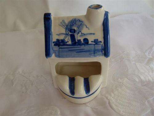 DELFT BLUE HANDPAINTED HOUSE SHAPED ASHTRAY