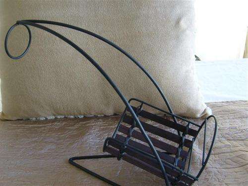 CRAZY R1.00 START !!!  WINE BOTTLE HOLDER IN BLACK METAL - PERFECT NEW CONDITION