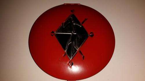 WOW!!! Stunning and Unique Compact - Red