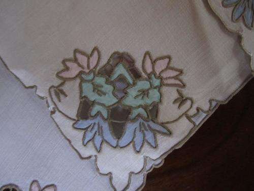 Beautiful Hand-Stitched Table Cloth with 4 matching Napkins!