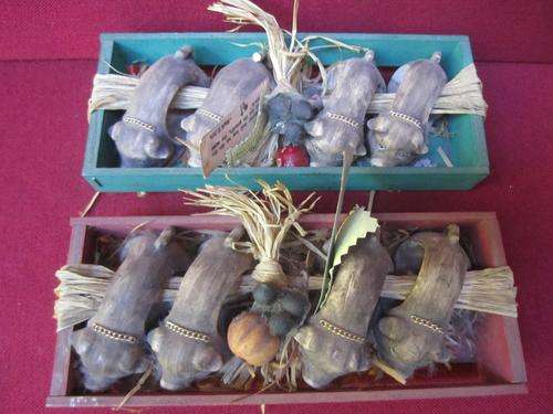 Two Sets of 4 Adorable Piggy Napkin Holders with Biblical Scriptures - Hand Crafted in South Africa!