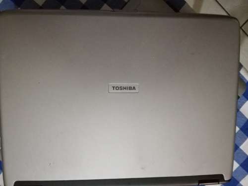 TOSHIBA SATTELITE LAPTOP