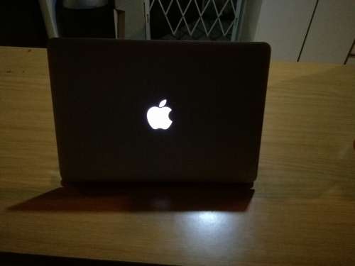 EARLY 2014*APPLE MACBOOK AIR6,2*INTEL CORE i5-4260U*HD 5000 GRAPHICS*BACKLIT KEYBOARD*128SSD