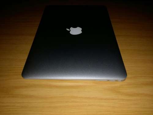 EARLY 2014*APPLE MACBOOK AIR6,2*INTEL CORE i5-4260U*HD 5000 GRAPHICS*BACKLIT KEYBOARD*128SSD