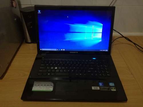 *GIGABYTE i7 GAMER*IMMACULATE*GIGABYTE Q1732 i7*8GB RAM*NVIDIA 2GB*750GB HDD*MASSIVE 17.3'' SCREEN*