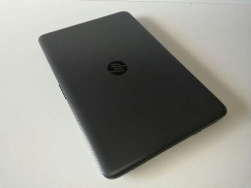 *9.9/10 Condition*IN WARRANTY*IMMACULATE*LATEST SKYLAKE 6TH GEN i5*HP 250 G5*DDR4*AMD RADEON R5*