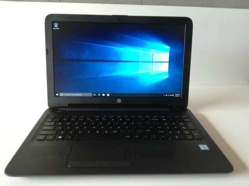 *9.9/10 Condition*IN WARRANTY*IMMACULATE*LATEST SKYLAKE 6TH GEN i5*HP 250 G5*DDR4*AMD RADEON R5*