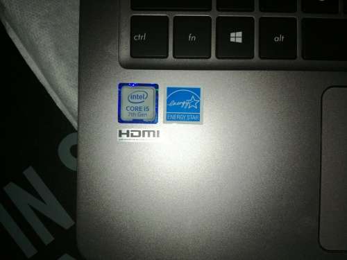 *ZENBOOK*BRAND NEW CONDITION*7th Generation*ASUS Zenbook UX330ua i5-7500*256GB SSD*4GB LPDDR3*