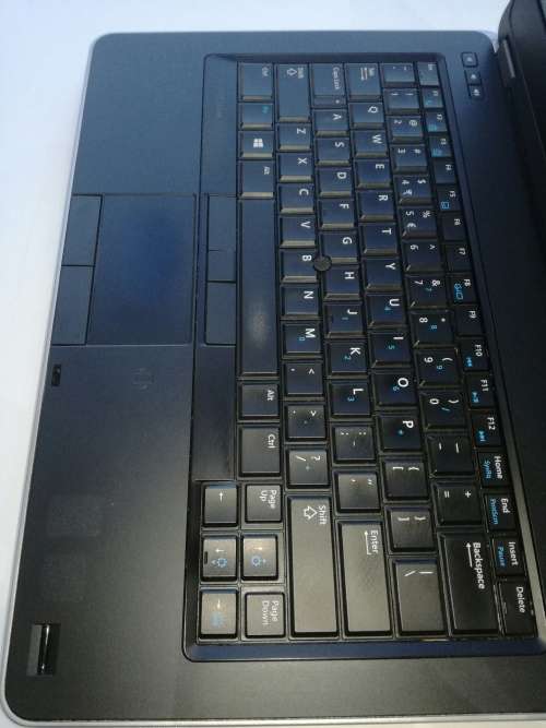 *DELL LATITUDE E6440*i5-4310m*4th GEN i5*Radeon HD8600M*HD+1600X900*500GB HDD*4GBRAM*BACKLITKEYBOARD