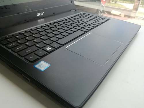 MONSTROUS 6TH GEN i7 BEAUTY*ACER TRAVELMATE P259*256GB SSD*8GB DDR4*256GB SAMSUNG SSD*