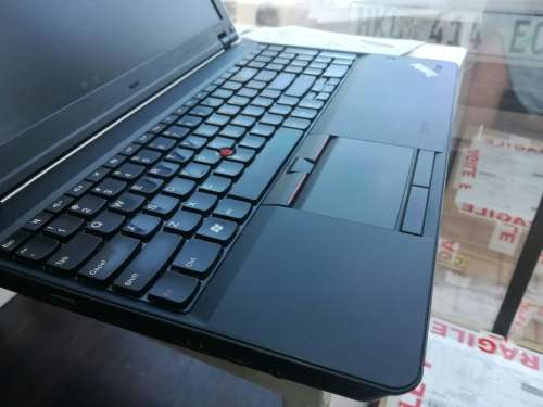 *Great Performance*LENOVO THINKPAD EDGE E520*i5-2430M*MASSIVE 8GB RAM*250GB*HD