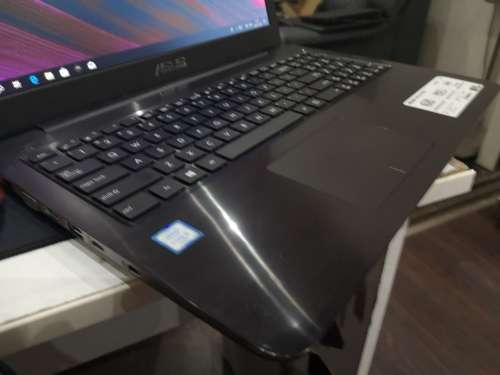 ***THE X SERIES***ASUS X556U*i5-6200u*500GB*HD DISPLAY*4GB DDR4*SONICMASTER*6TH GEN i5*