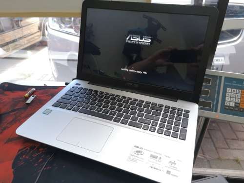 ***THE F SERIES***ASUS F555U*i7-6500u*1000GB*HD DISPLAY*6GB DDR4*SONICMASTER*6TH GEN i7