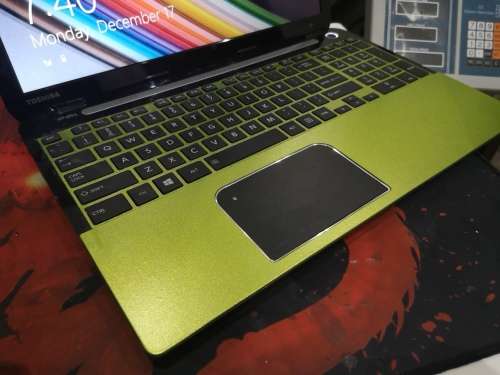 LIMITED EDITION**GAMING**TOSHIBA SATELLITE L50*i7-4700MQ*NVIDIA*QUAD CORE*750GB HDD*8GB RAM*DVD*
