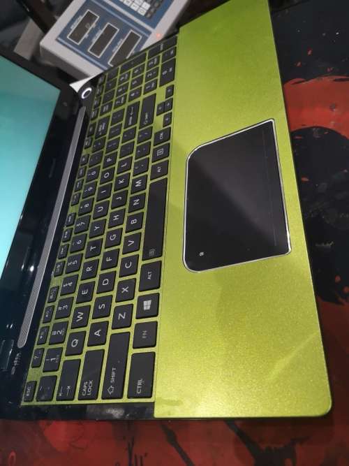LIMITED EDITION**GAMING**TOSHIBA SATELLITE L50*i7-4700MQ*NVIDIA*QUAD CORE*750GB HDD*8GB RAM*DVD*