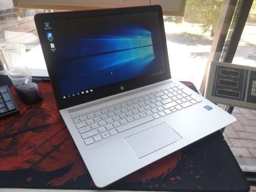 *Buy of the Week*AS BRAND NEW*HP PAVILION 15*i3-7100U*8GB DDR4*1000GB HDD*BACKLIT*620 GRAPHICS*B&O*