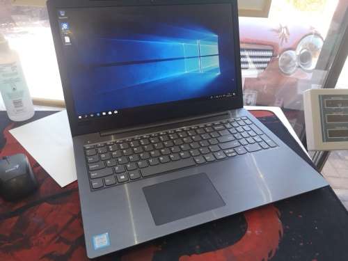 *BEAUTIFUL 8th Gen i5*LENOVO V330*i5-8250U*8GB RAM*500GB**FULL HD**8th gen i5**WARRANTY**