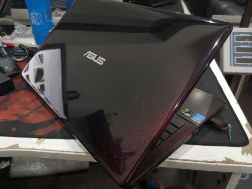 *Gaming Spec*ASUS FX550J*8GB RAM*240GB SSD*NVIDIA GTX850M*FULL HD*IPS*DVD*