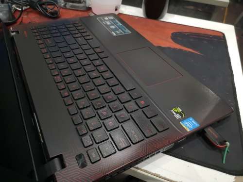 *Gaming Spec*ASUS FX550J*8GB RAM*240GB SSD*NVIDIA GTX850M*FULL HD*IPS*DVD*