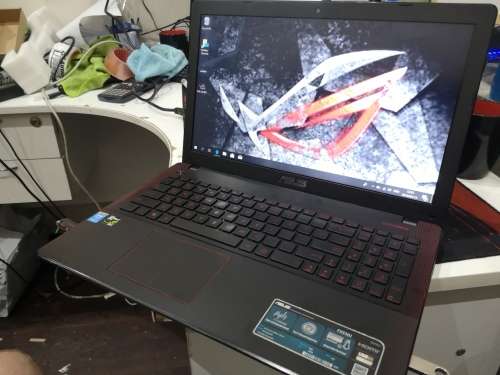 *Gaming Spec*ASUS FX550J*8GB RAM*240GB SSD*NVIDIA GTX850M*FULL HD*IPS*DVD*