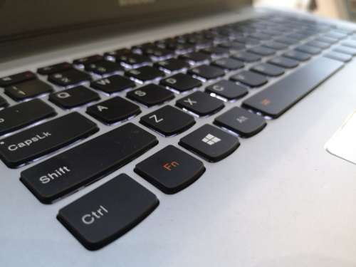 ***Monstrous SPEC Beauty!*LENOVO 500S*i5-6200U*FHD*NVIDIA 920M*BACKLIT KEYBOARD*1000GB HDD*