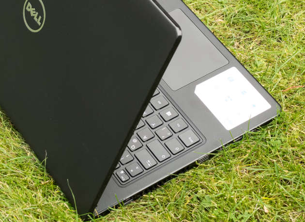 ***Monstrous Spec***DELL VOSTRO 3568*7th gen i5-7200U*WARRANTY2020*EVO 250GB SSD*8GB DDR4*