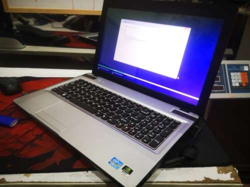 GAMING GRAPHICS*LENOVO IDEAPAD Y570*i7-2670QM*QUAD CORE*8GB RAM*1000GB HDD*NVIDIA*